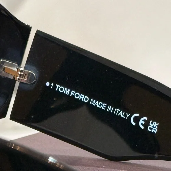 Tom Ford Sunglasses - Picture 8 of 8